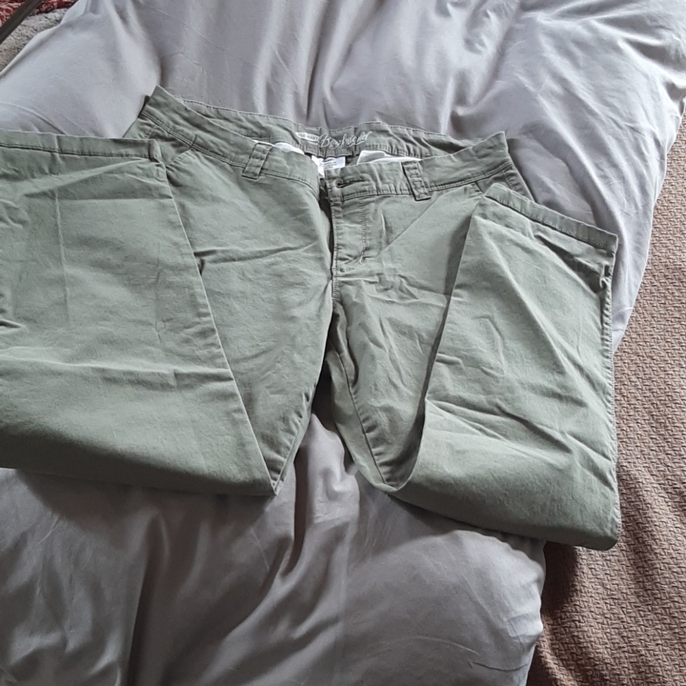 Old navy boyfriend pants